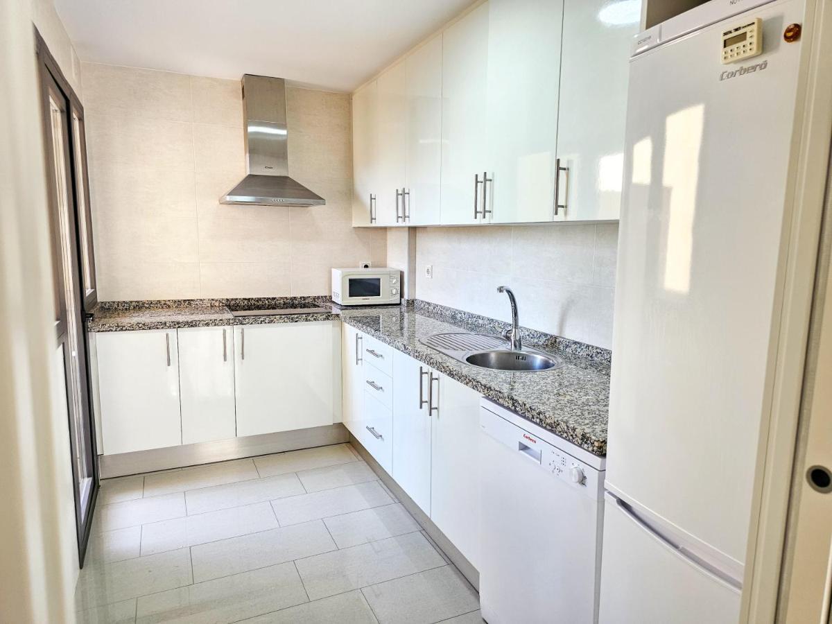 Sup T12 Marinsa - La Torre Apartment